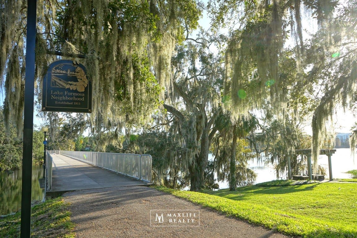 Lake Formosa pedestrian bridge under Spanish moss-draped oaks, just south of Winter Park